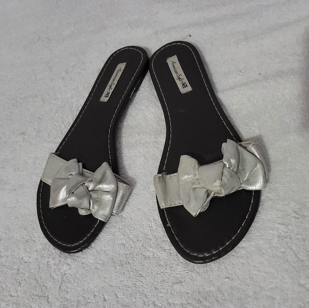 American Eagle Silver Bow Sandal Used Good Condition